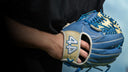 <h5>🎄WANT YOUR GLOVE UNDER THE TREE?🎄</h5>